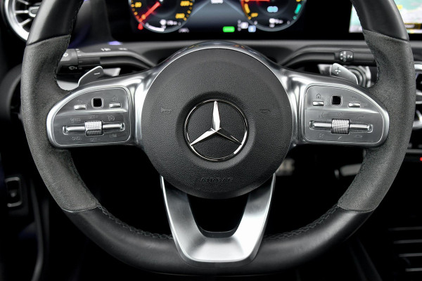 Mercedes-Benz CLA-Klasse 250 e AMG Night, Magno, Pano, Memory, Dodeh, Multibeam, Camera, Sfeer, CarPlay!
