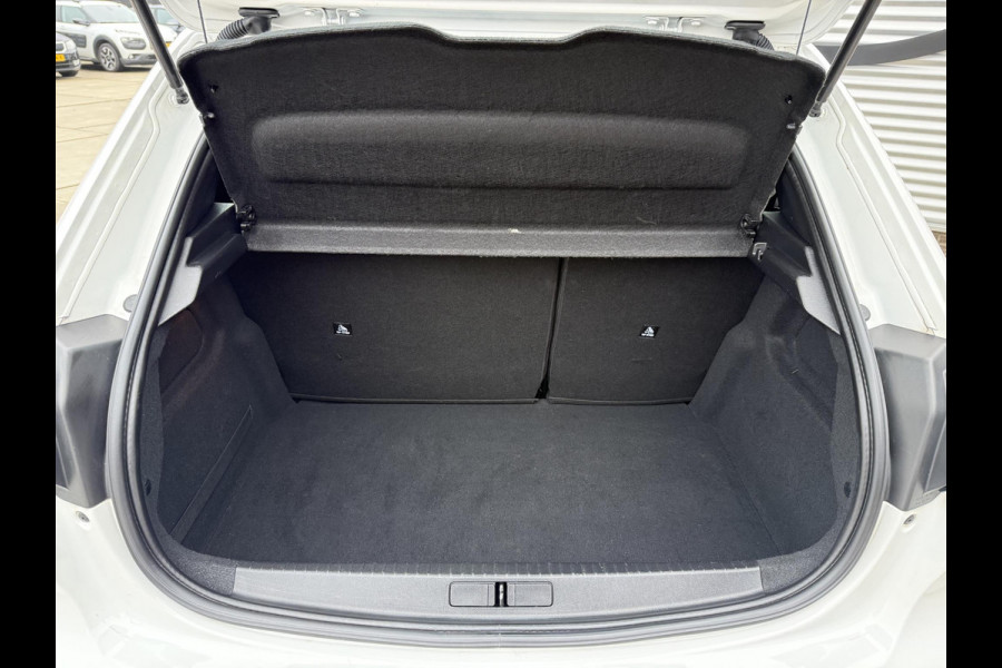 Peugeot 208 1.2 PureTech Active 2e Eigenaar|Navi|Carplay|Cruise|D-riem v.v. in 2023|N.A.P|APK tot 06-2026