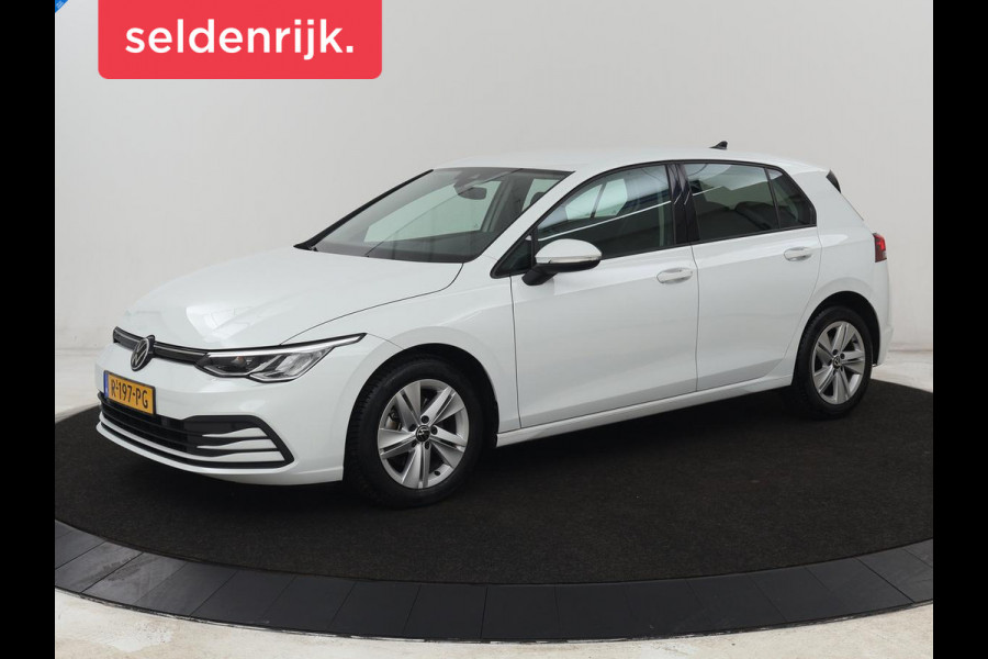 Volkswagen Golf 1.0 TSI Life | Carplay | Sfeerverlichting | Adaptive cruise | Navigatie | Parkeerhulp | Climate control | Full LED | Bluetooth