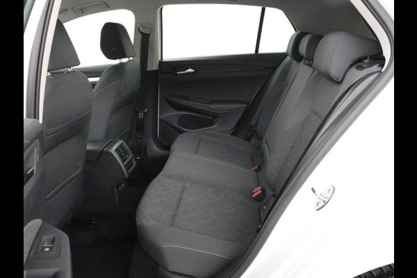 Volkswagen Golf 1.0 TSI Life | Carplay | Sfeerverlichting | Adaptive cruise | Navigatie | Parkeerhulp | Climate control | Full LED | Bluetooth