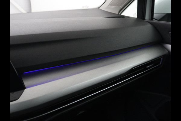 Volkswagen Golf 1.0 TSI Life | Carplay | Sfeerverlichting | Adaptive cruise | Navigatie | Parkeerhulp | Climate control | Full LED | Bluetooth