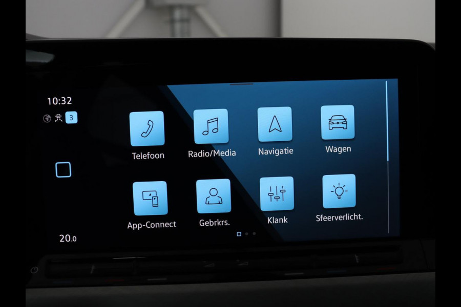 Volkswagen Golf 1.0 TSI Life | Carplay | Sfeerverlichting | Adaptive cruise | Navigatie | Parkeerhulp | Climate control | Full LED | Bluetooth