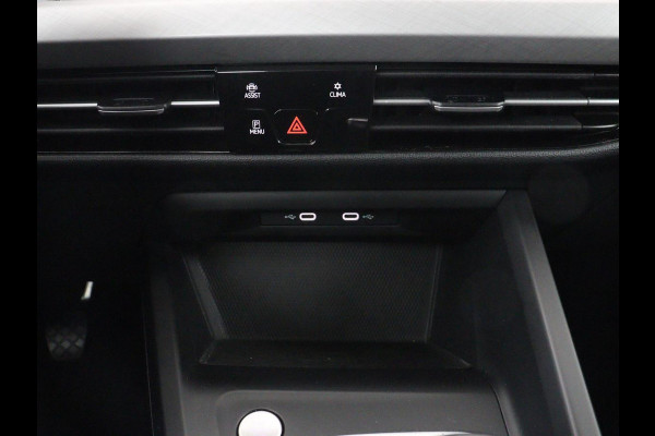 Volkswagen Golf 1.0 TSI Life | Carplay | Sfeerverlichting | Adaptive cruise | Navigatie | Parkeerhulp | Climate control | Full LED | Bluetooth
