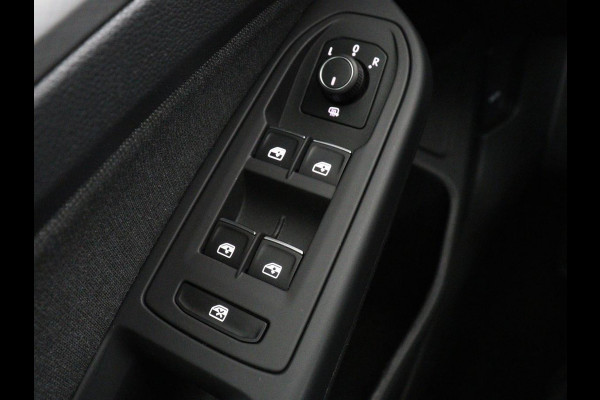 Volkswagen Golf 1.0 TSI Life | Carplay | Sfeerverlichting | Adaptive cruise | Navigatie | Parkeerhulp | Climate control | Full LED | Bluetooth