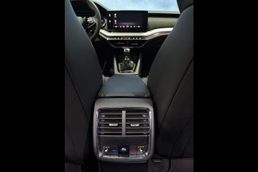 Škoda Octavia Combi 1.0 TSI Business Edition Plus Navi | Clima | Cruise | PANO | Trekhaak