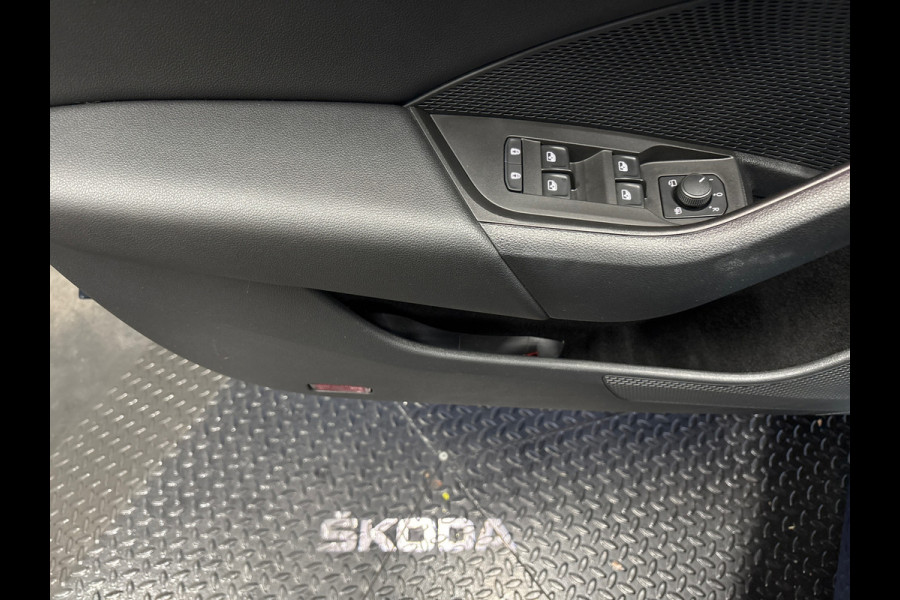 Škoda Octavia Combi 1.0 TSI Business Edition Plus Navi | Clima | Cruise | PANO | Trekhaak