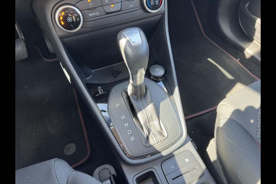 Ford Fiesta 1.0 EcoBoost ST-Line 100pk Automaat | Cruise control | Apple Carplay / Android Auto | Parkeersensoren achter | 17 inch lichtmetaal