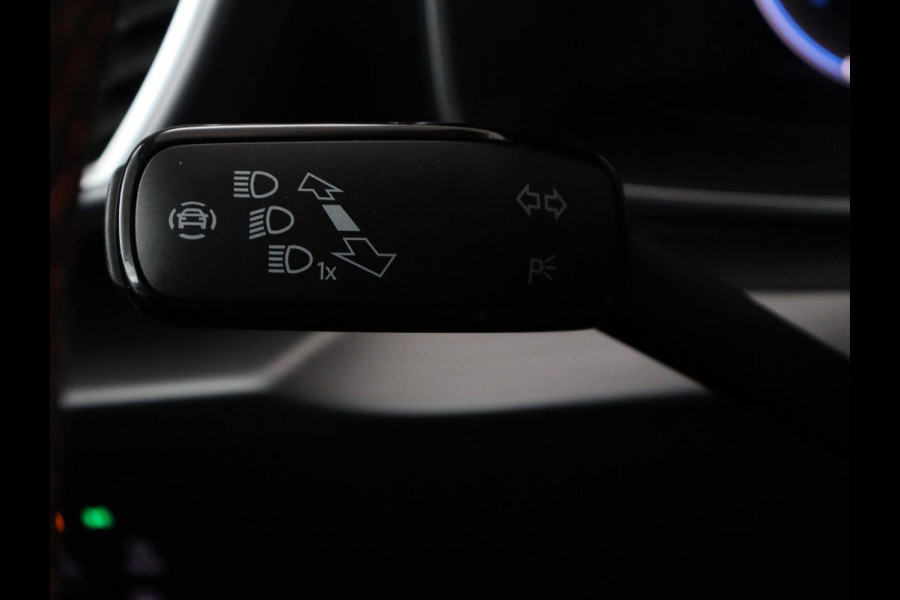 Seat Leon 1.4 TSI eHybrid PHEV FR | Stoel & stuurverwarming | Camera | Adaptive cruise | Carplay | Navigatie | Sfeerverlichting | Park Assist | Climate control | Full LED | PHEV | Plug In