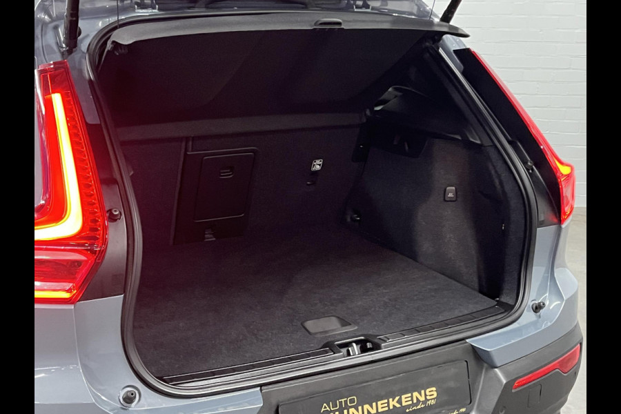 Volvo XC40 1.5 T5 Plug-in hybrid Ultimate Dark Trekhaak | Open dak | Adapt. cruise | Stuur-/stoelverwarming | Harman/Kardon | 360 camera | Carplay