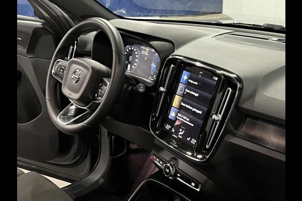 Volvo XC40 1.5 T5 Plug-in hybrid Ultimate Dark Trekhaak | Open dak | Adapt. cruise | Stuur-/stoelverwarming | Harman/Kardon | 360 camera | Carplay