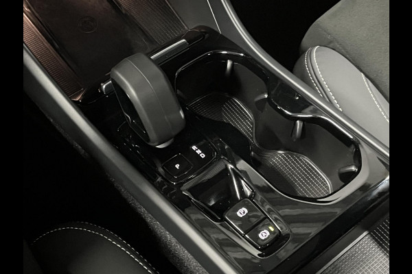 Volvo XC40 1.5 T5 Plug-in hybrid Ultimate Dark Trekhaak | Open dak | Adapt. cruise | Stuur-/stoelverwarming | Harman/Kardon | 360 camera | Carplay