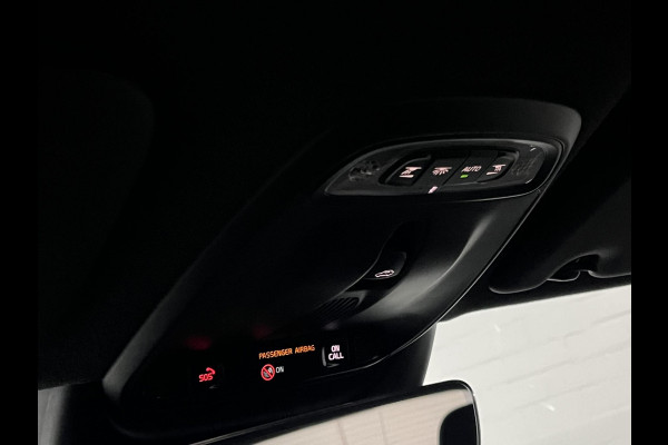 Volvo XC40 1.5 T5 Plug-in hybrid Ultimate Dark Trekhaak | Open dak | Adapt. cruise | Stuur-/stoelverwarming | Harman/Kardon | 360 camera | Carplay