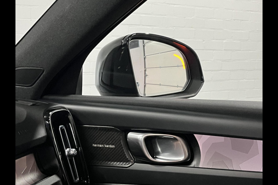 Volvo XC40 1.5 T5 Plug-in hybrid Ultimate Dark Trekhaak | Open dak | Adapt. cruise | Stuur-/stoelverwarming | Harman/Kardon | 360 camera | Carplay