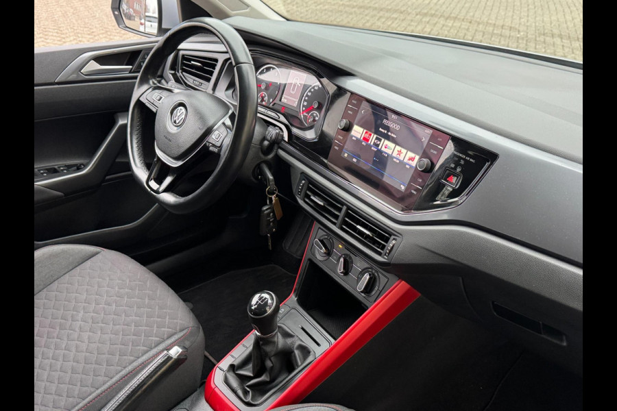 Volkswagen Polo 1.0i Comfortline Business - Apple CarPlay / Navigatie - Airco I LED I PDC I Sport velgen I Dealer onderhouden