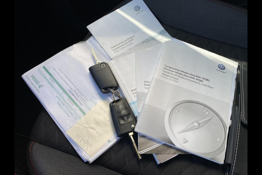 Volkswagen Polo 1.0i Comfortline Business - Apple CarPlay / Navigatie - Airco I LED I PDC I Sport velgen I Dealer onderhouden