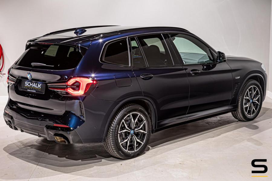 BMW X3 XDrive30e High Executive|M-sport|Leder|Cam|1eig