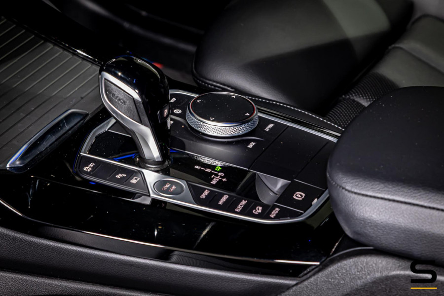 BMW X3 XDrive30e High Executive|M-sport|Leder|Cam|1eig