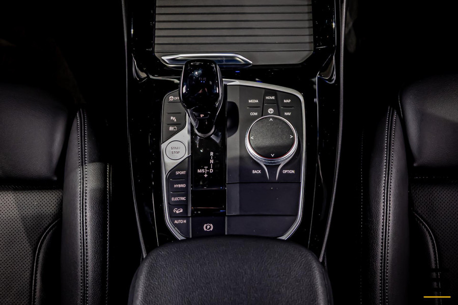 BMW X3 XDrive30e High Executive|M-sport|Leder|Cam|1eig