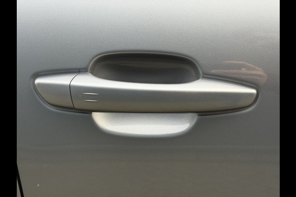 Citroën C5 Aircross 180pk Feel (Camera - Keyless Entry - Automatische Airco - Navigatie - Parkeersensoren V+A - 18"incl 4S - Comfort Seats)