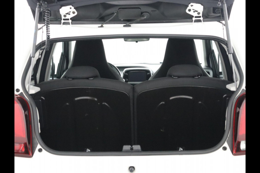 Peugeot 108 1.0 e-VTi Allure|Camera|Apple Carplay|Climate Control