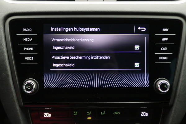 Škoda Octavia Combi 1.0 TSI Greentech Business Edition Climate, Cruise, Camera, Apple Carplay, Elektrisch Pakket, 16''