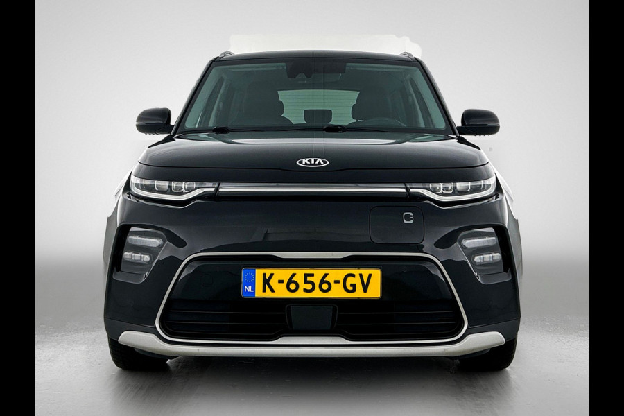 Kia e-Soul 150kW / 64kWh / SOH 100% / Executive line / Leder / TV. DVD scherm / Xenon / Navigatie / Airco-ecc. / Apk 12-2026