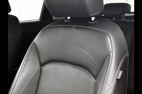 Kia e-Soul 150kW / 64kWh / SOH 100% / Executive line / Leder / TV. DVD scherm / Xenon / Navigatie / Airco-ecc. / Apk 12-2026