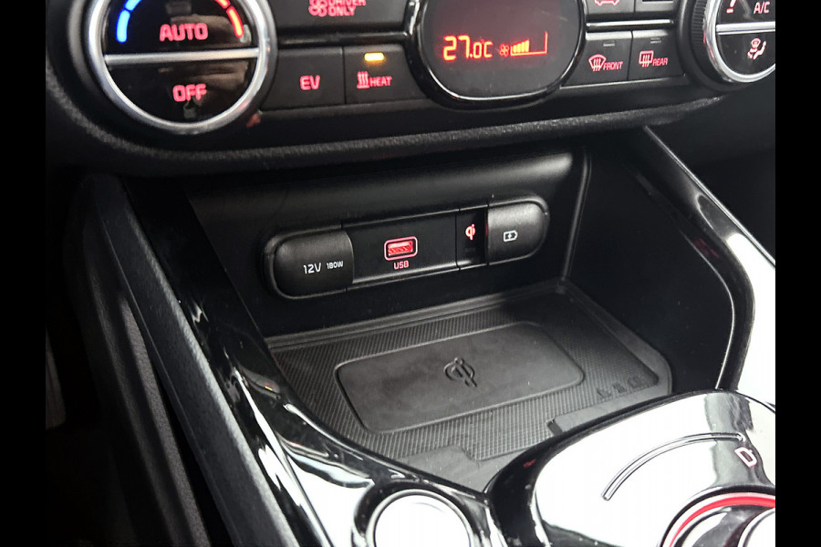 Kia e-Soul 150kW / 64kWh / SOH 100% / Executive line / Leder / TV. DVD scherm / Xenon / Navigatie / Airco-ecc. / Apk 12-2026