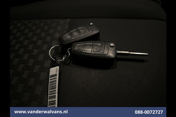 Ford Transit Custom 2.0 TDCI L1H1 Euro6 Airco | LED | Cruisecontrol | Verwarmde voorruit Parkeersensoren, Bijrijdersbank, 2500kg trekvermogen