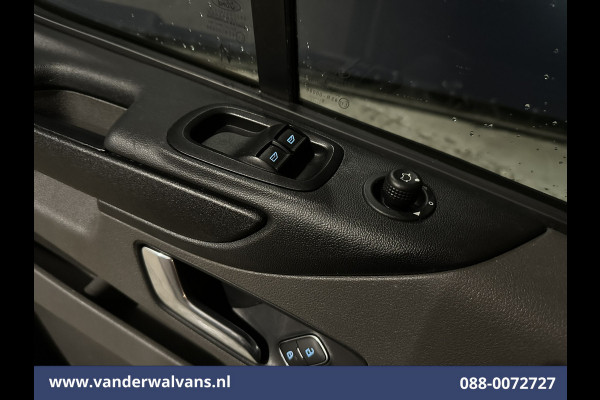 Ford Transit Custom 2.0 TDCI L1H1 Euro6 Airco | LED | Cruisecontrol | Verwarmde voorruit Parkeersensoren, Bijrijdersbank, 2500kg trekvermogen