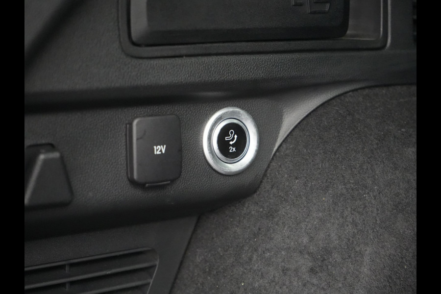 Ford Kuga 2.5 ST-Line X Plug In Hybrid 225pk Dealer O.H. PHEV | Panodak | Trekhaak Af Fabriek | Adaptive Cruise | Head Up | 360 Camera | Alcantara Sportstoelen Verwarmd | Bang & Olufsen | Stuur Verwarmd | Apple Carplay | Keyless | Blis | Navigatie