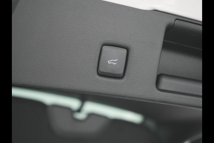 Ford Kuga 2.5 ST-Line X Plug In Hybrid 225pk Dealer O.H. PHEV | Panodak | Trekhaak Af Fabriek | Adaptive Cruise | Head Up | 360 Camera | Alcantara Sportstoelen Verwarmd | Bang & Olufsen | Stuur Verwarmd | Apple Carplay | Keyless | Blis | Navigatie
