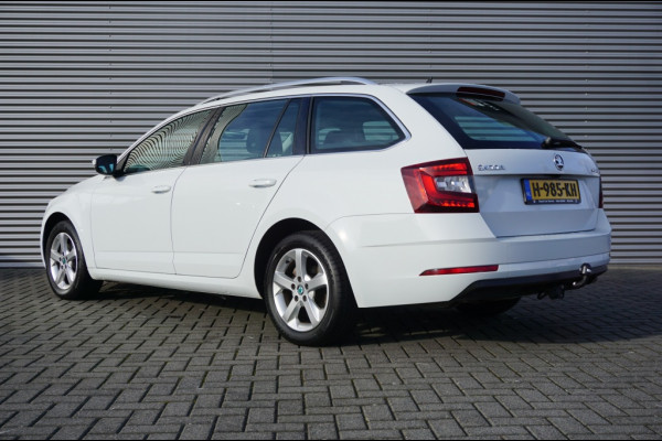 Škoda Octavia Combi 150PK Greentech AUTOMAAT | TREKHAAK | CAMERA | STOELVERWARMING