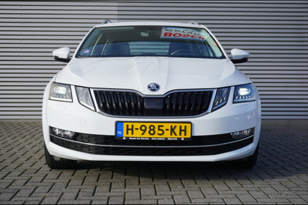 Škoda Octavia Combi 150PK Greentech AUTOMAAT | TREKHAAK | CAMERA | STOELVERWARMING