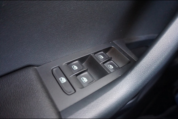 Škoda Octavia Combi 150PK Greentech AUTOMAAT | TREKHAAK | CAMERA | STOELVERWARMING