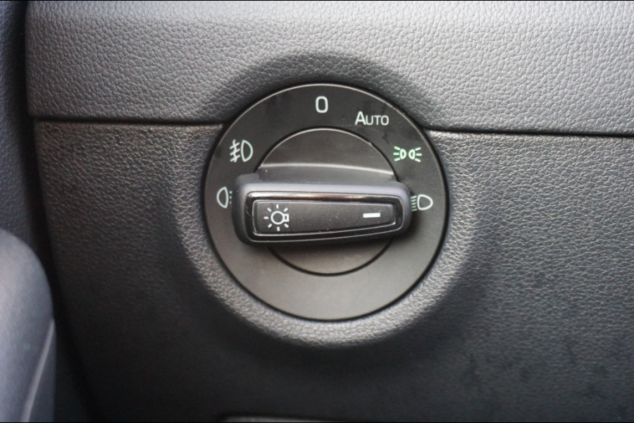 Škoda Octavia Combi 150PK Greentech AUTOMAAT | TREKHAAK | CAMERA | STOELVERWARMING