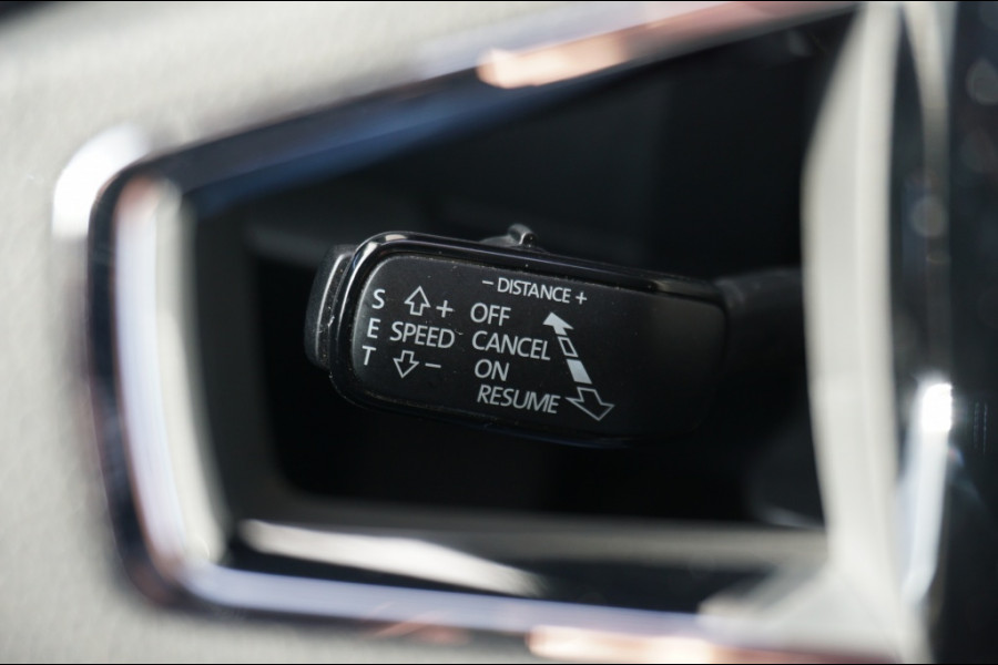 Škoda Octavia Combi 150PK Greentech AUTOMAAT | TREKHAAK | CAMERA | STOELVERWARMING