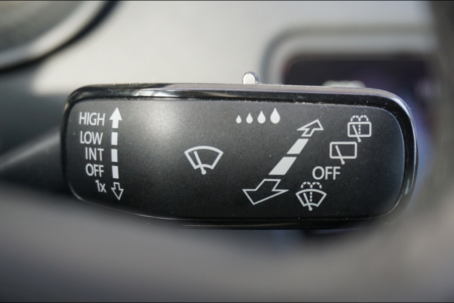 Škoda Octavia Combi 150PK Greentech AUTOMAAT | TREKHAAK | CAMERA | STOELVERWARMING