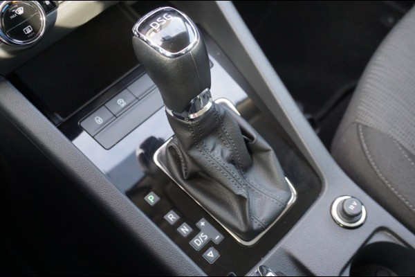 Škoda Octavia Combi 150PK Greentech AUTOMAAT | TREKHAAK | CAMERA | STOELVERWARMING