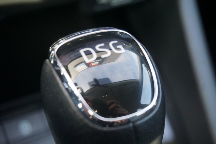 Škoda Octavia Combi 150PK Greentech AUTOMAAT | TREKHAAK | CAMERA | STOELVERWARMING