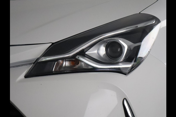 Toyota Yaris 1.5 Hybrid Executive | Panoramadak | Leder | Lichtmetalen velgen | Navigatie
