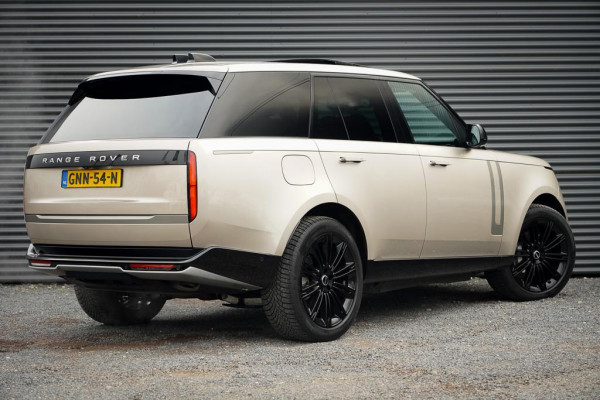 Land Rover Range Rover 3.0 P460e HSE PHEV / Batumi Gold / Towing Pack / Pano / NL Auto / 4Wiel sturing