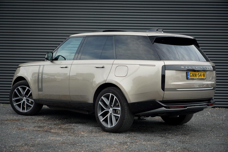 Land Rover Range Rover 3.0 P460e HSE PHEV / Batumi Gold / Towing Pack / Pano / NL Auto / 4Wiel sturing