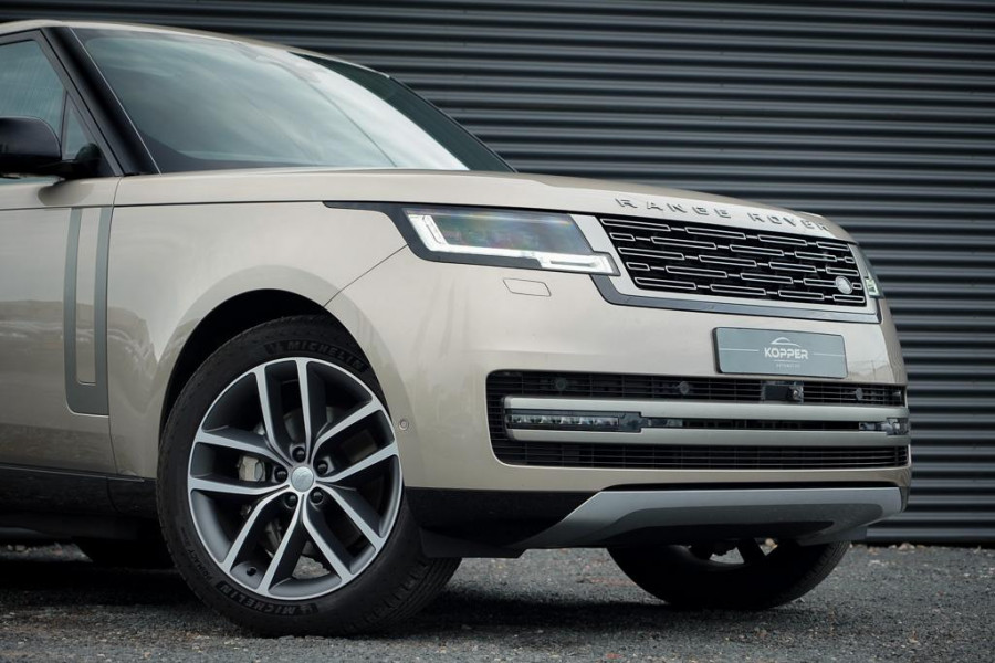 Land Rover Range Rover 3.0 P460e HSE PHEV / Batumi Gold / Towing Pack / Pano / NL Auto / 4Wiel sturing