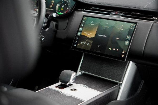 Land Rover Range Rover 3.0 P460e HSE PHEV / Batumi Gold / Towing Pack / Pano / NL Auto / 4Wiel sturing