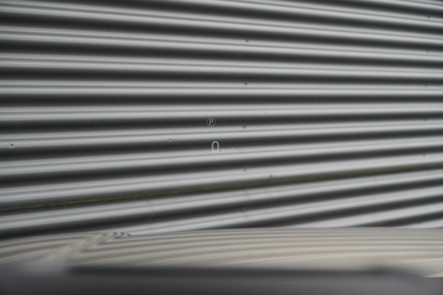 Land Rover Range Rover 3.0 P460e HSE PHEV / Batumi Gold / Towing Pack / Pano / NL Auto / 4Wiel sturing