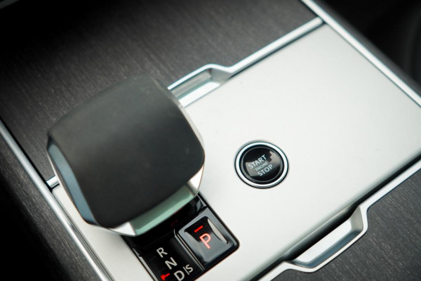 Land Rover Range Rover 3.0 P460e HSE PHEV / Batumi Gold / Towing Pack / Pano / NL Auto / 4Wiel sturing