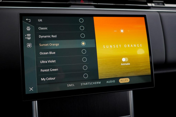 Land Rover Range Rover 3.0 P460e HSE PHEV / Batumi Gold / Towing Pack / Pano / NL Auto / 4Wiel sturing