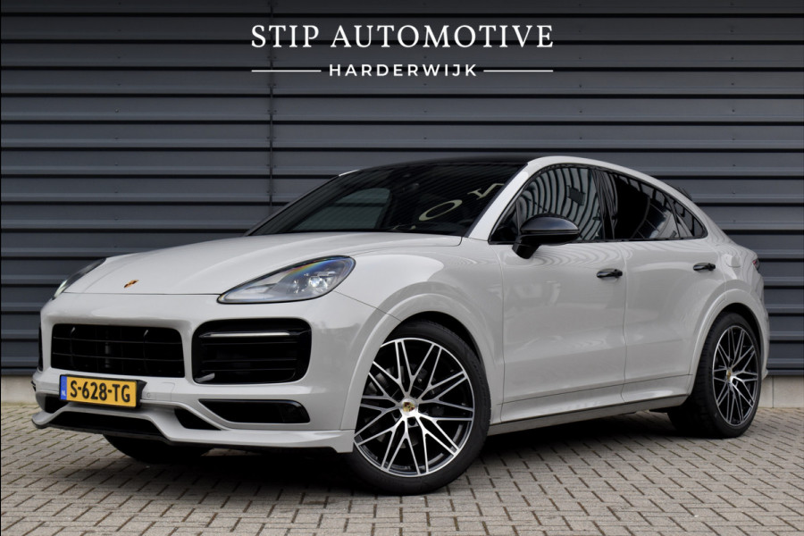 Porsche Cayenne Coupé 3.0 E-Hybrid 462pk Platinum Edition Techart *Krijt* | Pano | 22'' Wielen | Trekhaak | Massage | Stoelventilatie | Bose | Head-Up | Luchtvering |
