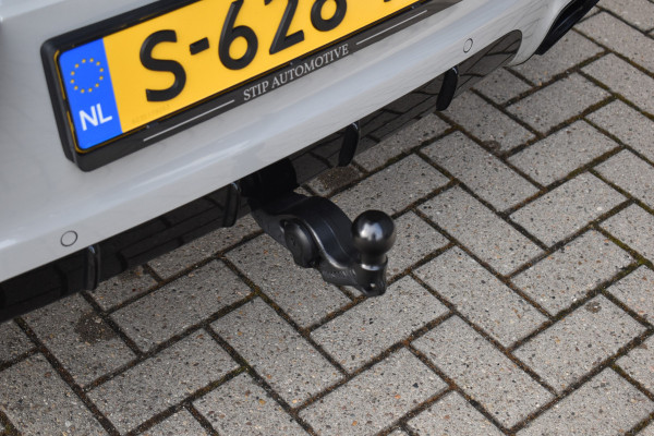 Porsche Cayenne Coupé 3.0 E-Hybrid 462pk Platinum Edition Techart *Krijt* | Pano | 22'' Wielen | Trekhaak | Massage | Stoelventilatie | Bose | Head-Up | Luchtvering |